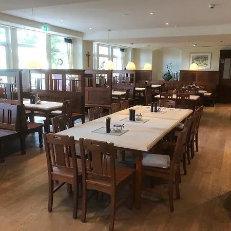 Brauereigaststatte Spitalgarten Hotel *