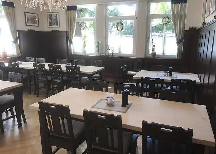 فندق Brauereigaststatte Spitalgarten